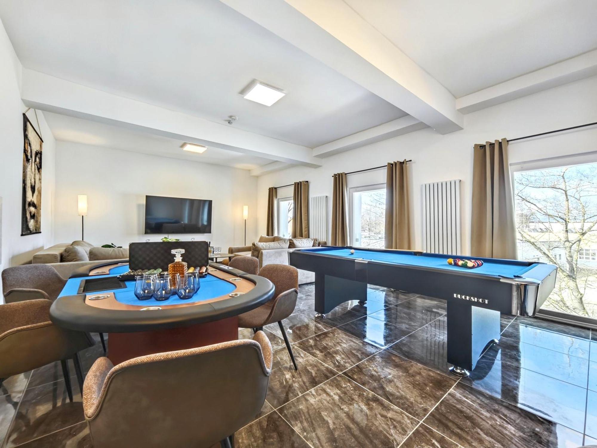 Designer Loft Fuer Bis Zu 15, Whirlpool, Infrarotsauna, Billard, Pokertisch, 2 Baeder
