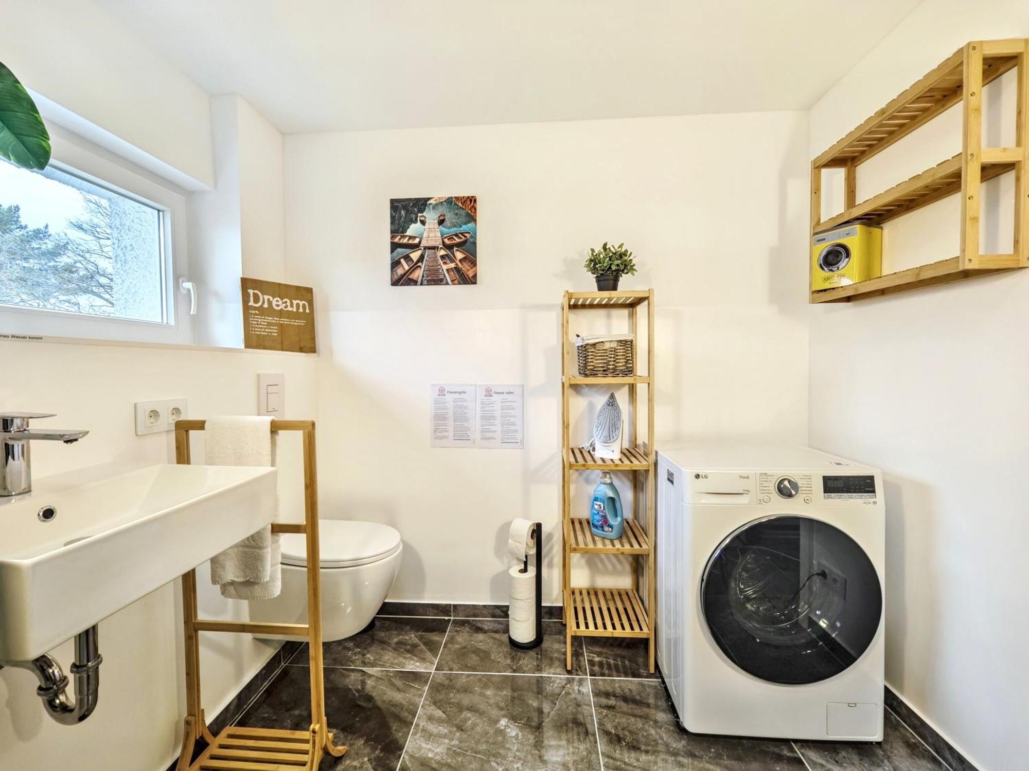 Designer Loft Fuer Bis Zu 15, Whirlpool, Infrarotsauna, Billard, Pokertisch, 2 Baeder Apartment Nürnberg
